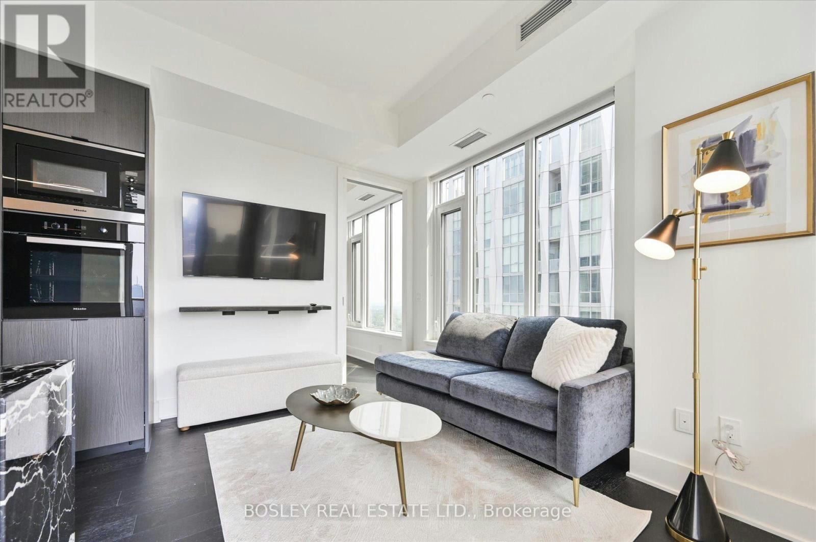 5007-11 Yorkville Avenue, Toronto, ON, M4W 0B7 - 9