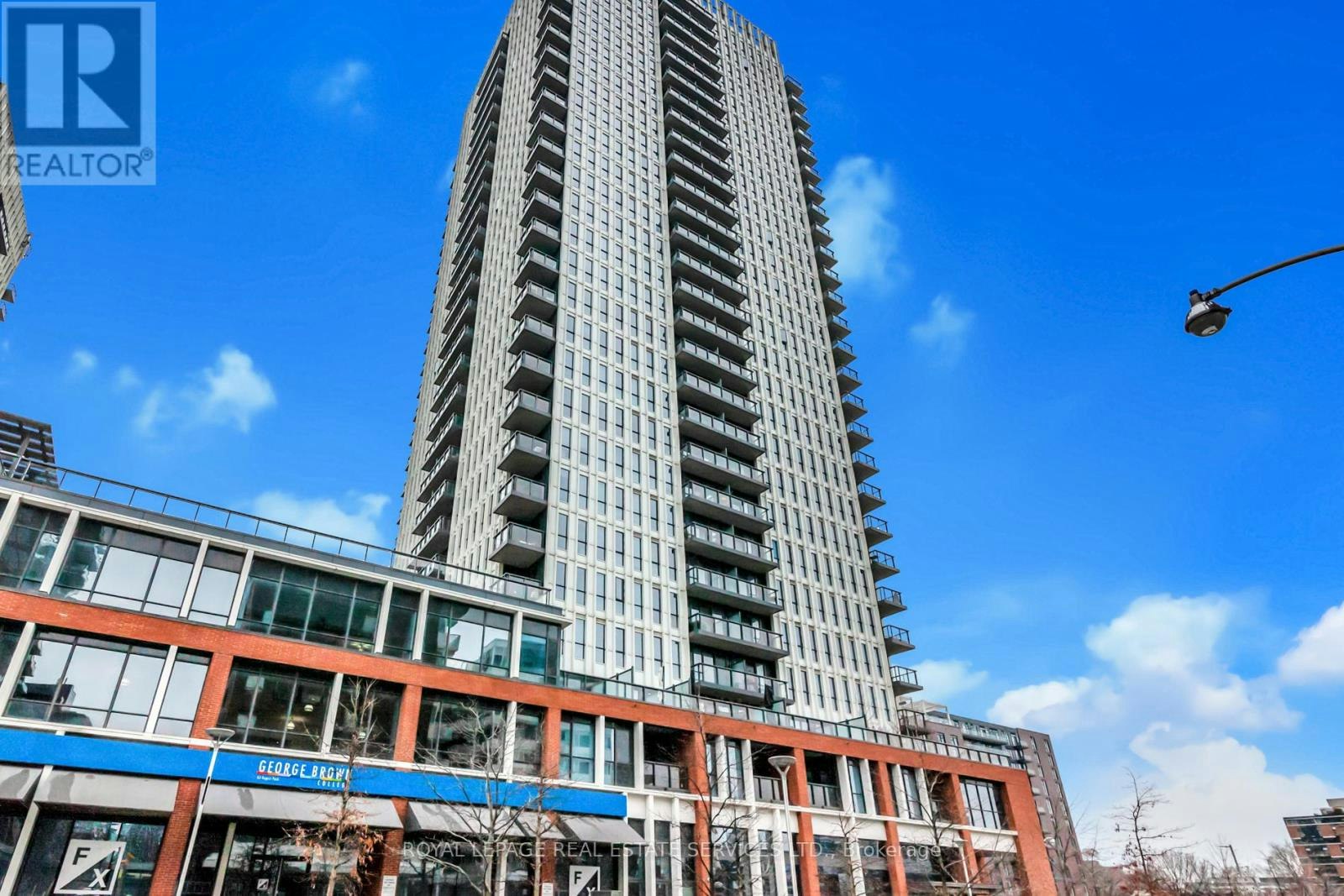 2607-55 Regent Park Boulevard, Toronto, ON, M5A 0C2