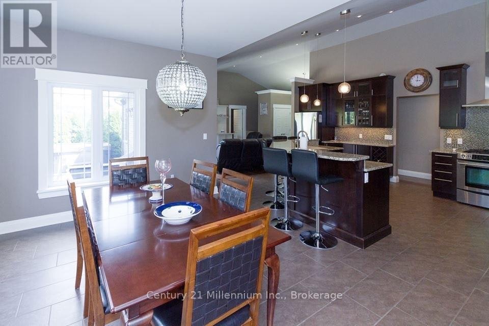 R-72235 Lakeshore R 1 Drive Drive, Bluewater, ON, N0M 2T0 - 11