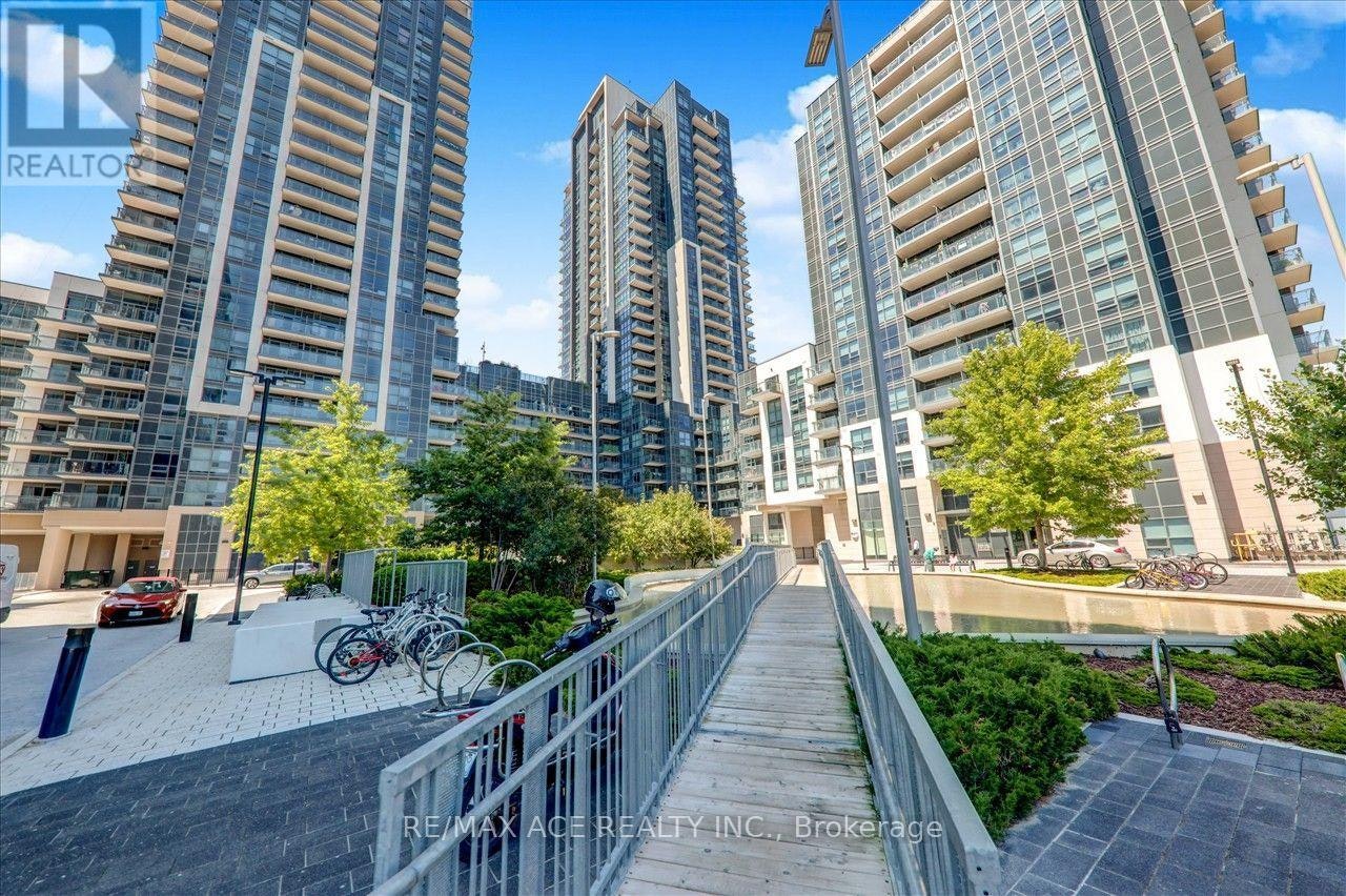 310-30 Meadowglen Place, Toronto, ON, M1G 0A6 - 4