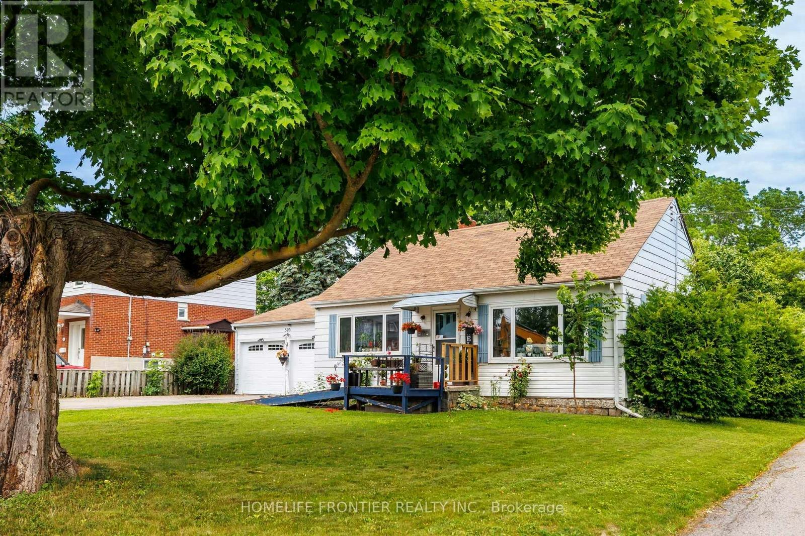593 Watson Avenue, Newmarket, ON, L3Y 2V2