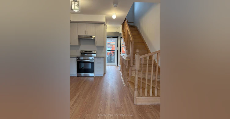 211-15100 Yonge Street, Aurora, ON, L4G 4C8 - 10