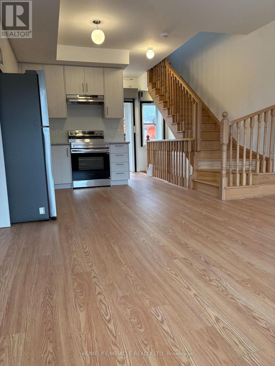 211-15100 Yonge Street, Aurora, ON, L4G 4C8 - 8