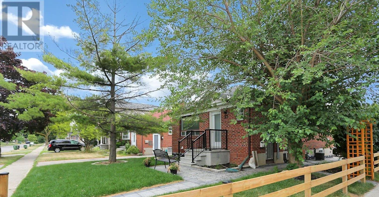 37 Silvercrest Avenue, Toronto, ON, M8W 2S3 - 24