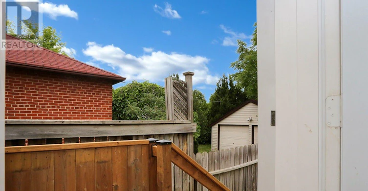 37 Silvercrest Avenue, Toronto, ON, M8W 2S3 - 14