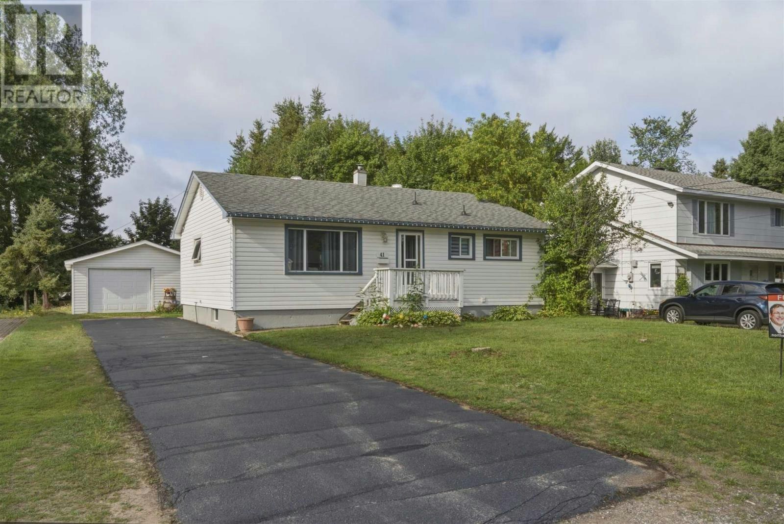 41 Centre Street, Sault Ste. Marie, ON, P6A 4P5