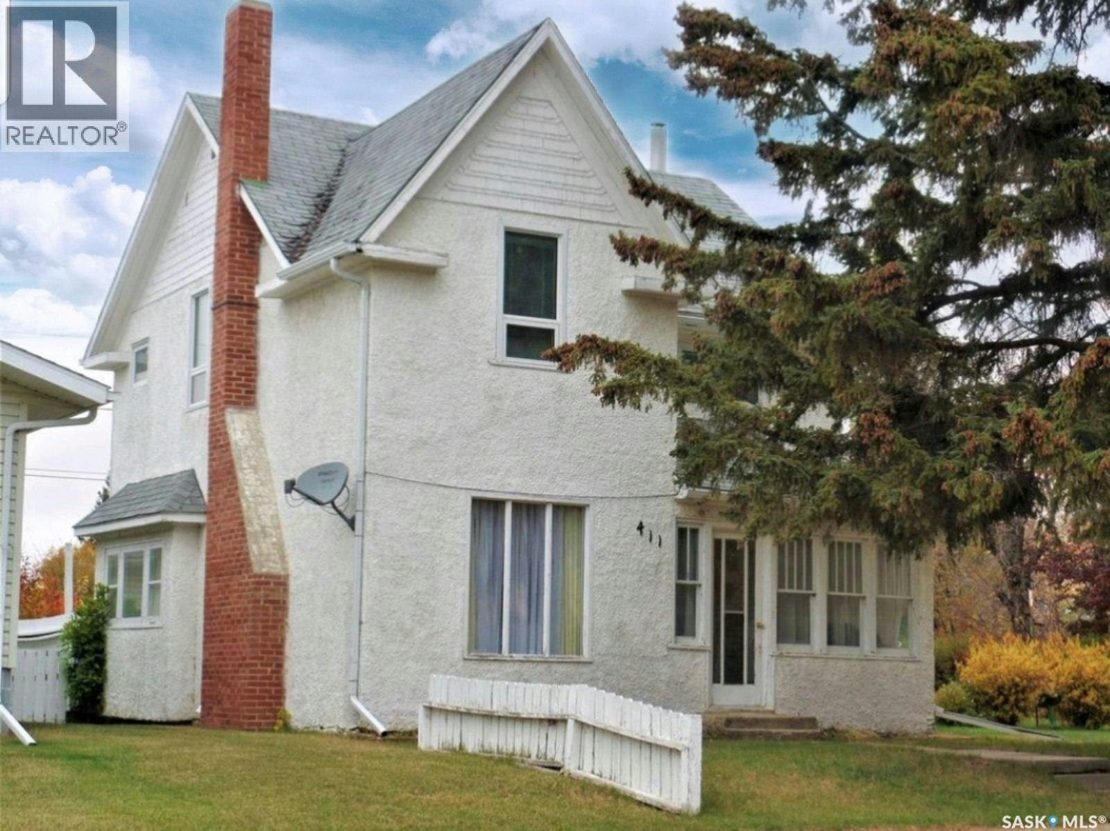 411 1st Street W, Wilkie, SK, S0K 4W0