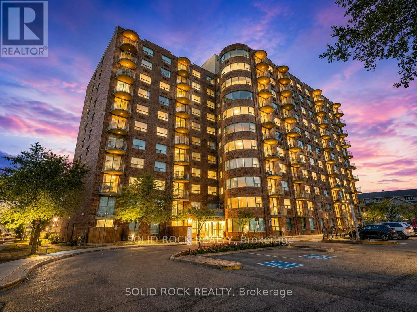 901-1440 Heron Road, Ottawa, ON, K1V 0X2