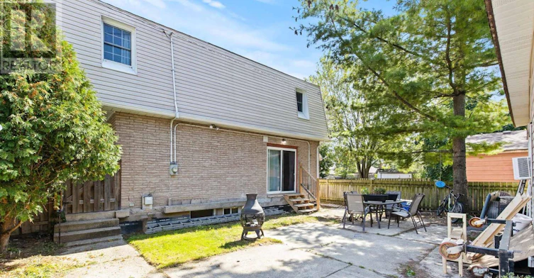 UPPER-15 Mccormick Street, Welland, ON, L3C 4L8 - 17