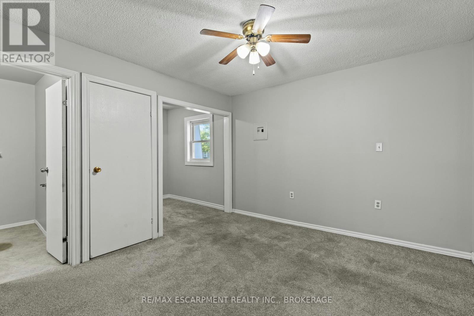 UPPER-15 Mccormick Street, Welland, ON, L3C 4L8 - 10