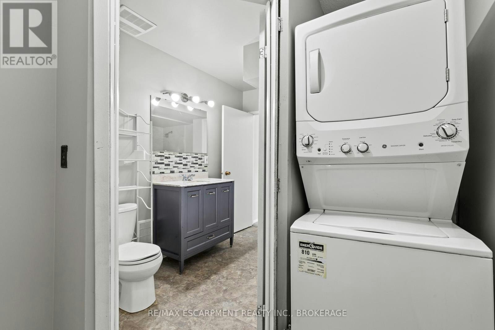 UPPER-15 Mccormick Street, Welland, ON, L3C 4L8 - 16