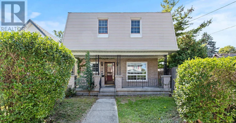 UPPER-15 Mccormick Street, Welland, ON, L3C 4L8