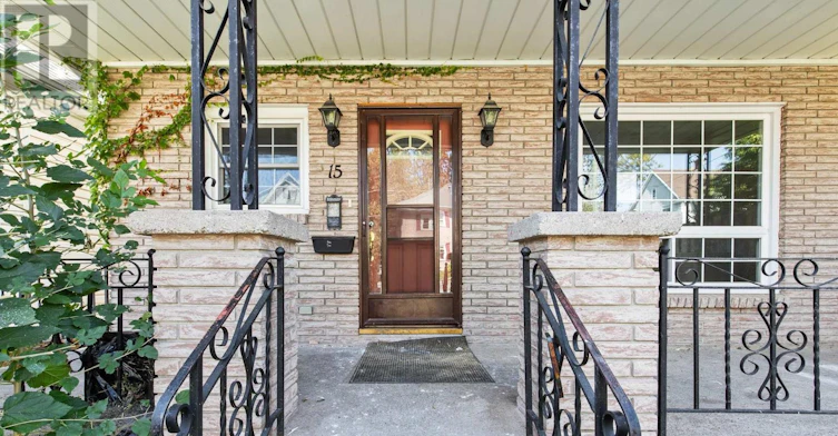 UPPER-15 Mccormick Street, Welland, ON, L3C 4L8 - 3