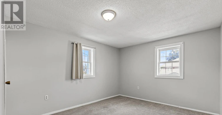 UPPER-15 Mccormick Street, Welland, ON, L3C 4L8 - 13