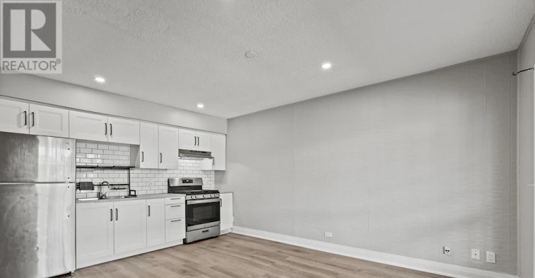 UPPER-15 Mccormick Street, Welland, ON, L3C 4L8 - 7