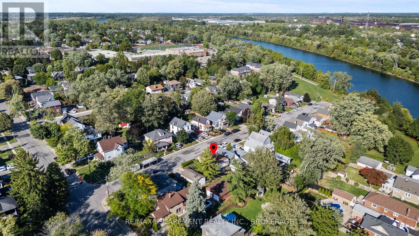 UPPER-15 Mccormick Street, Welland, ON, L3C 4L8 - 20