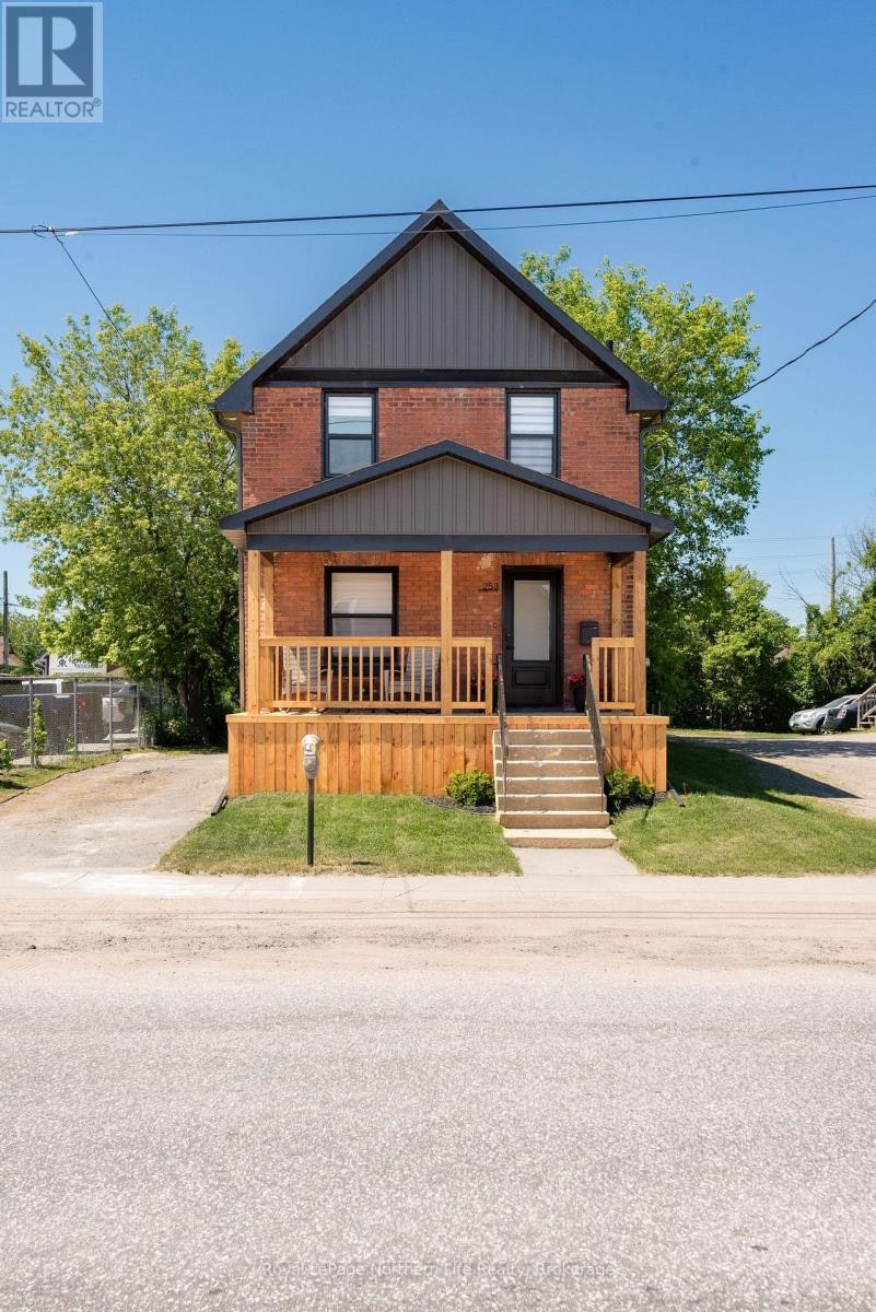 253 Second Avenue W, North Bay, ON, P1B 3L1