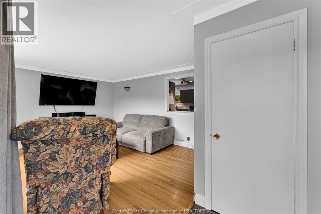 4861 Matchett Road, Windsor, ON, N9C 2A7 - 7