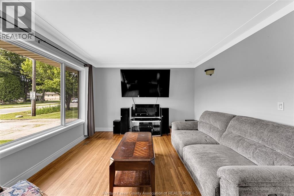 4861 Matchett Road, Windsor, ON, N9C 2A7 - 8