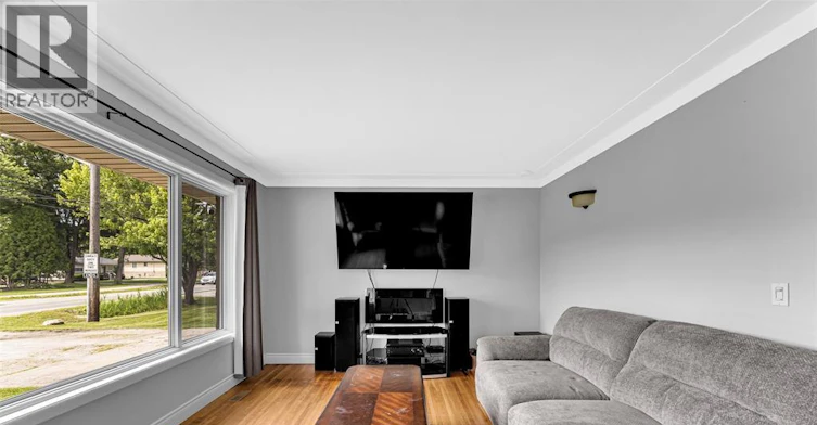 4861 Matchett Road, Windsor, ON, N9C 2A7 - 8