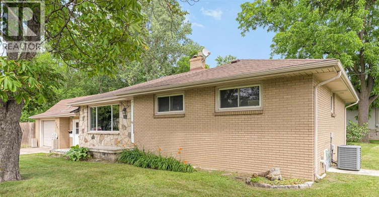 4861 Matchett Road, Windsor, ON, N9C 2A7 - 4