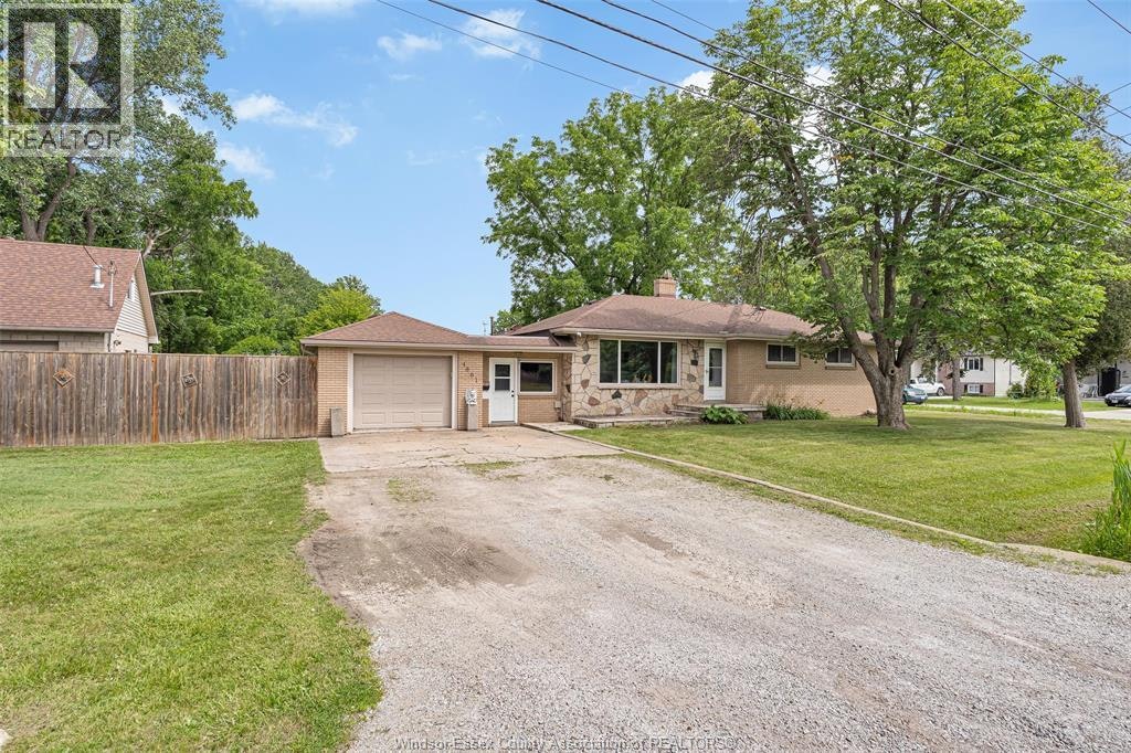 4861 Matchett Road, Windsor, ON, N9C 2A7 - 2
