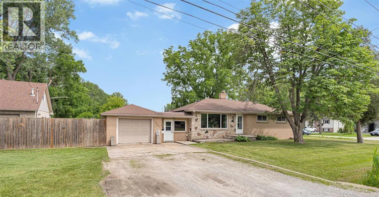 4861 Matchett Road, Windsor, ON, N9C 2A7 - 2
