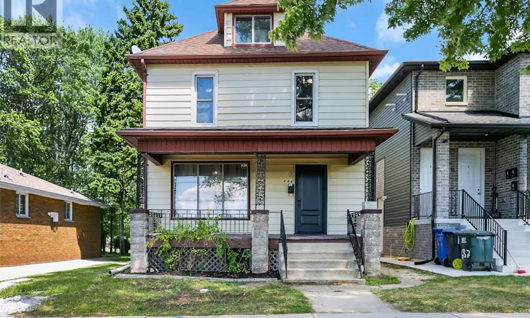 444 Crawford