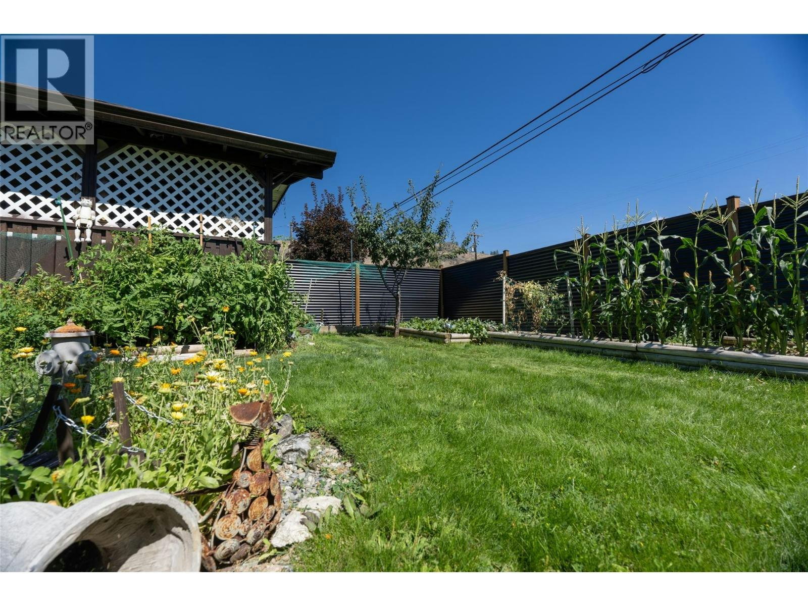 411 Gertrude Street, Midway, BC, V0H 1M0 - 5