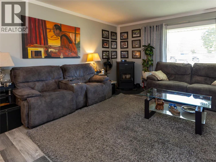 411 Gertrude Street, Midway, BC, V0H 1M0 - 15