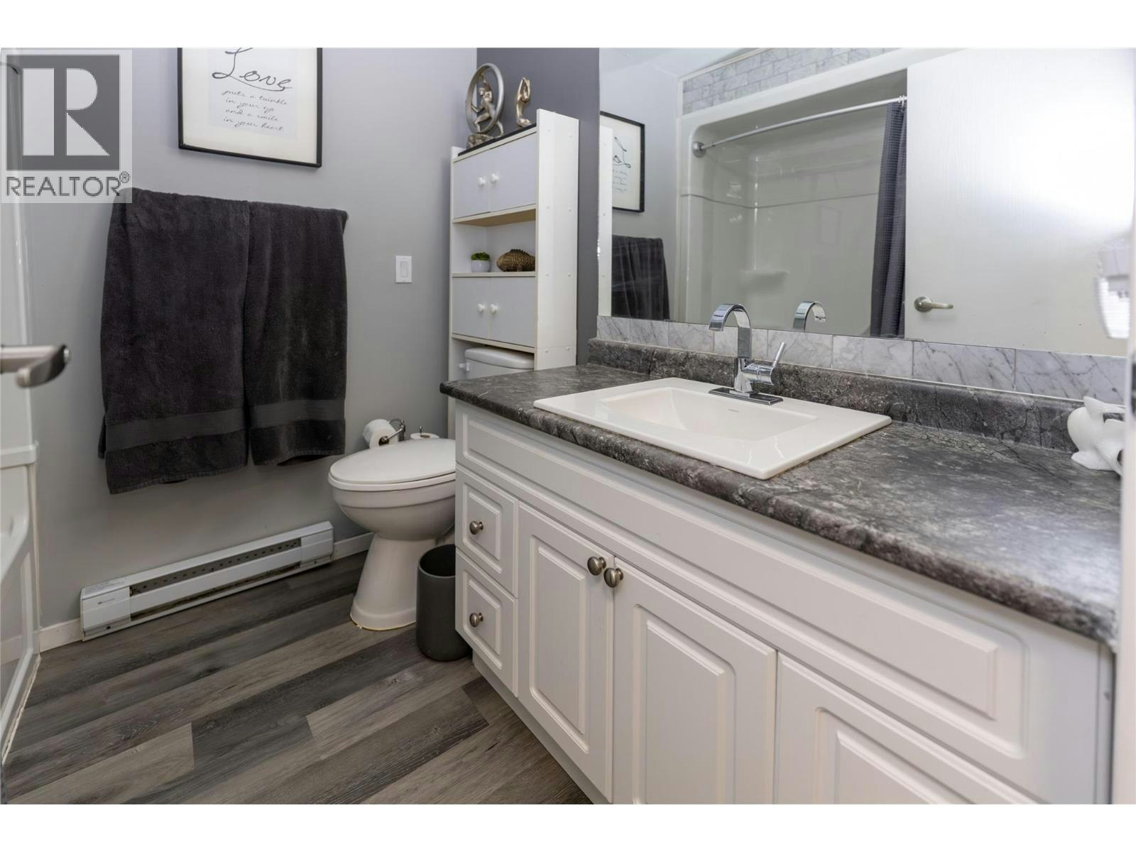 411 Gertrude Street, Midway, BC, V0H 1M0 - 22