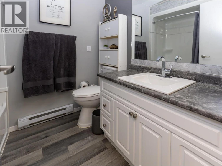 411 Gertrude Street, Midway, BC, V0H 1M0 - 22