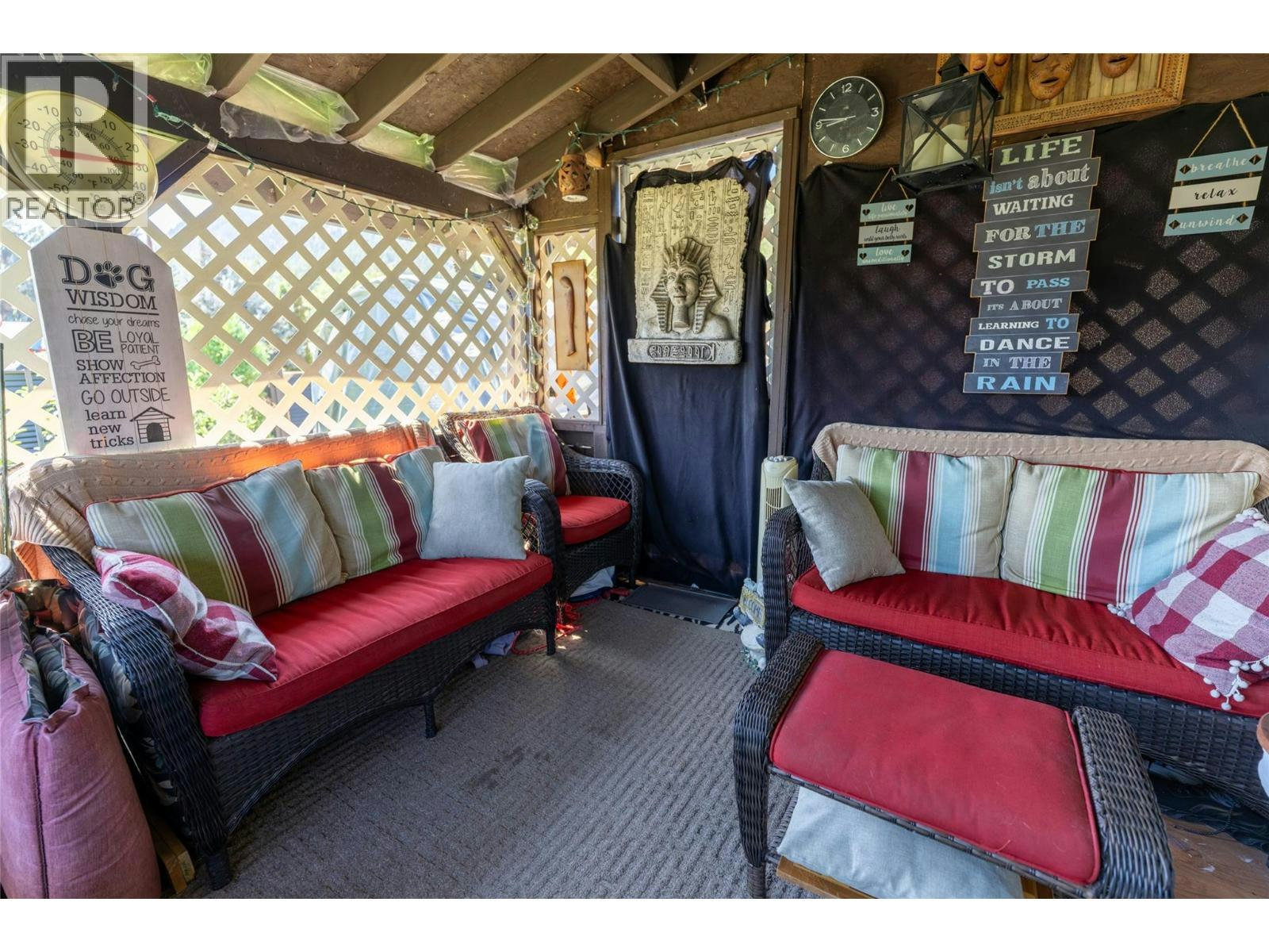 411 Gertrude Street, Midway, BC, V0H 1M0 - 12