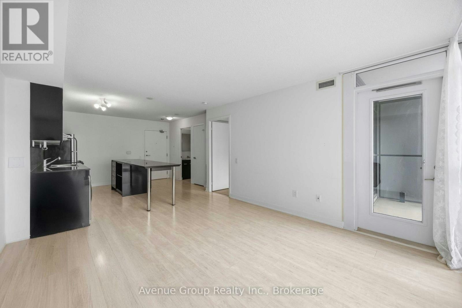 1116-19 Singer Court, Toronto, ON, M2K 0B2 - 8