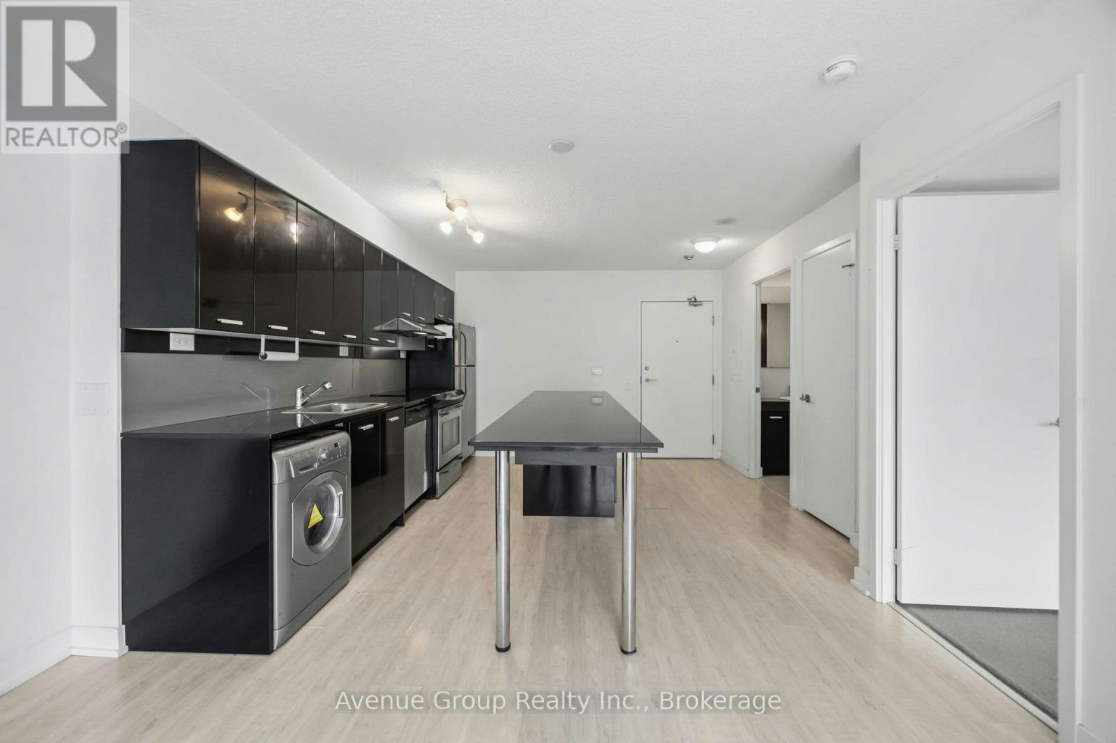 1116-19 Singer Court, Toronto, ON, M2K 0B2 - 4