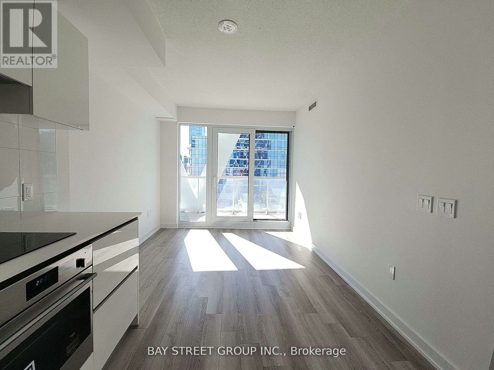 1915-230 Simcoe Street, Toronto, ON, M5T 0G7 - 3
