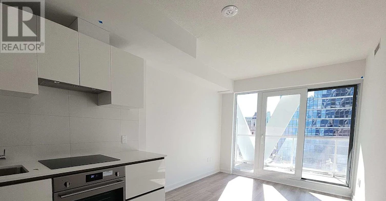 1915-230 Simcoe Street, Toronto, ON, M5T 0G7 - 4