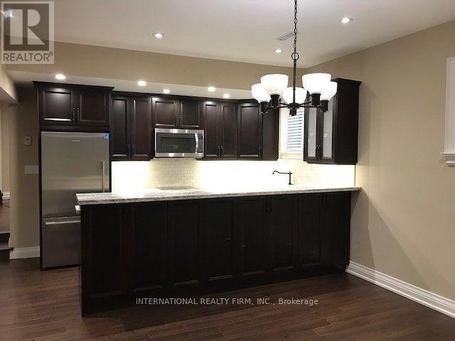 76 De Vere Gardens, Toronto, ON, M5M 3E9 - 23