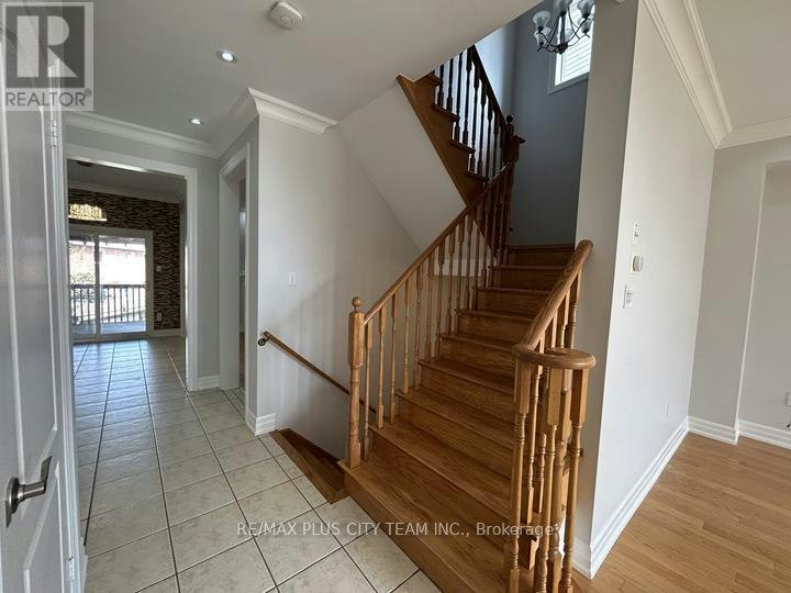 59 Trish Drive, Richmond Hill, ON, L4E 5C4 - 13