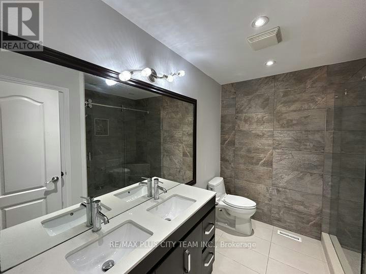 59 Trish Drive, Richmond Hill, ON, L4E 5C4 - 16