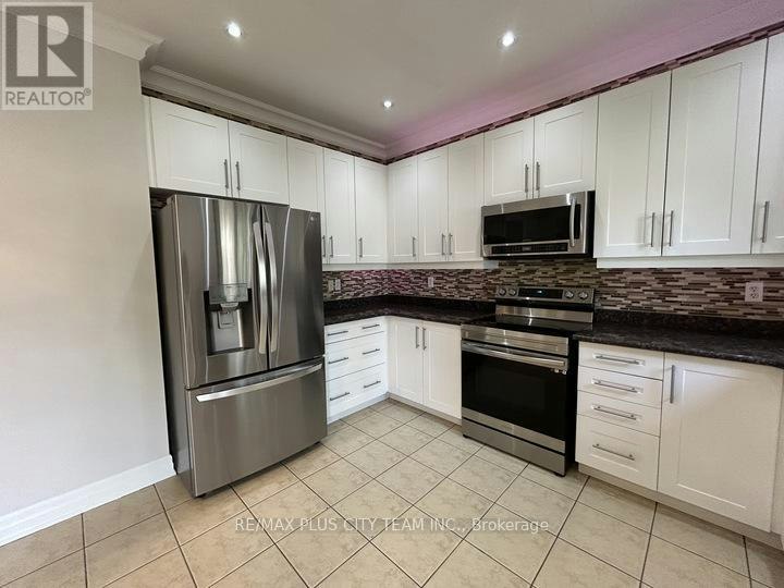 59 Trish Drive, Richmond Hill, ON, L4E 5C4 - 10