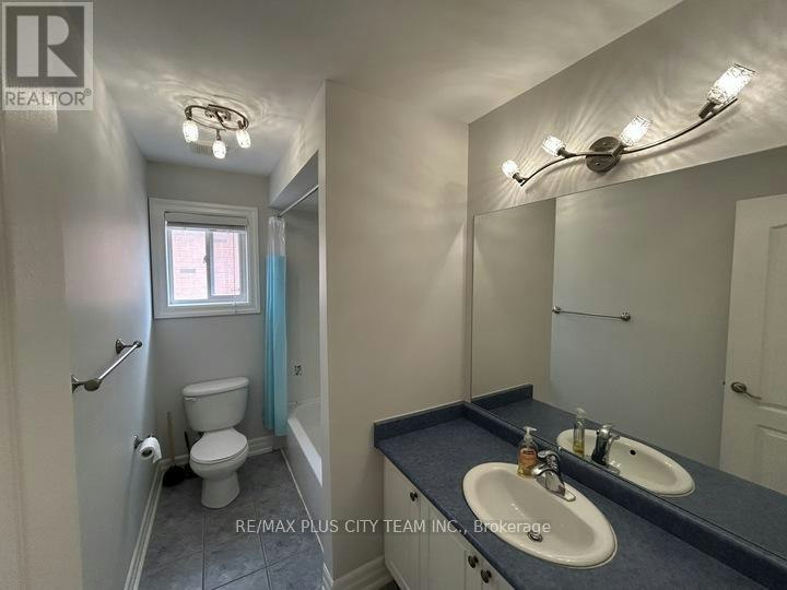 59 Trish Drive, Richmond Hill, ON, L4E 5C4 - 25