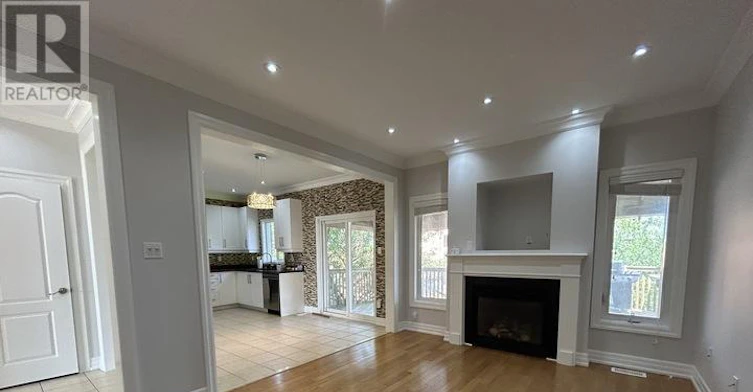 59 Trish Drive, Richmond Hill, ON, L4E 5C4 - 4