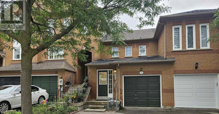 9 Lucena Crescent, Vaughan, ON, L6A 2W6 - 2