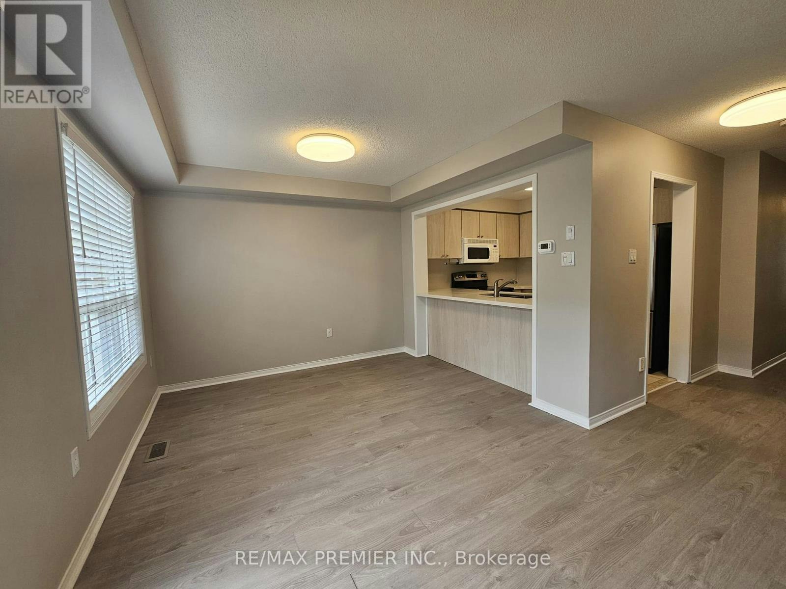 9 Lucena Crescent, Vaughan, ON, L6A 2W6 - 7
