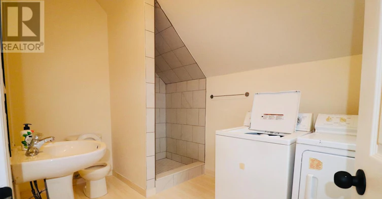A-647 Talbot Street, St. Thomas, ON, N5P 1C9 - 4