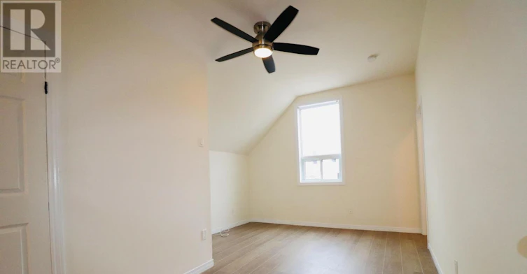 A-647 Talbot Street, St. Thomas, ON, N5P 1C9 - 11