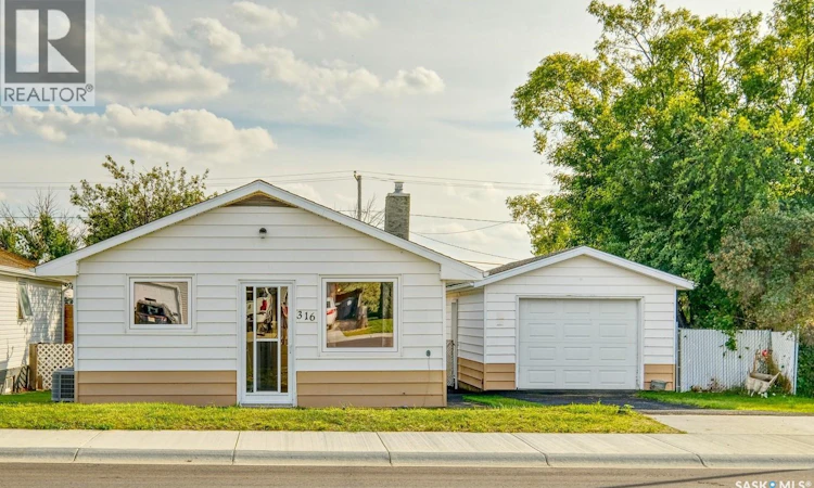 316 2nd Avenue W