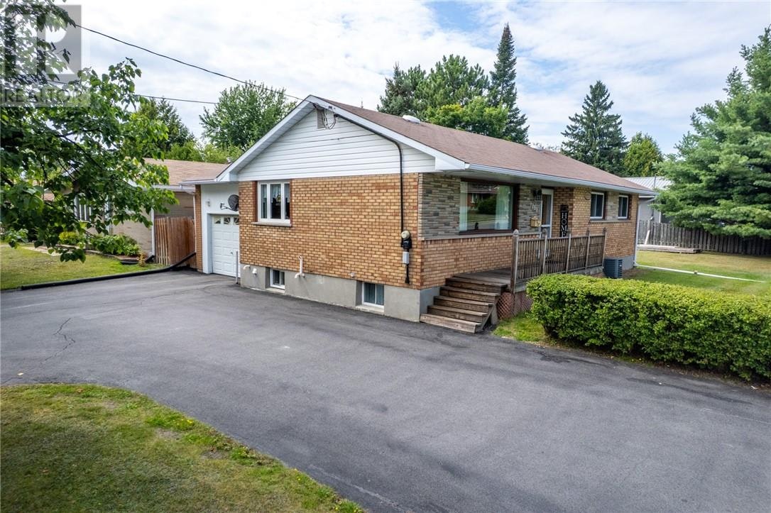 1493 Lansing Avenue, Greater Sudbury, ON, P3A 4E1