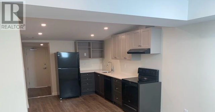 UPPER-16 Simcoe Street S, Oshawa, ON, L1H 4G2
